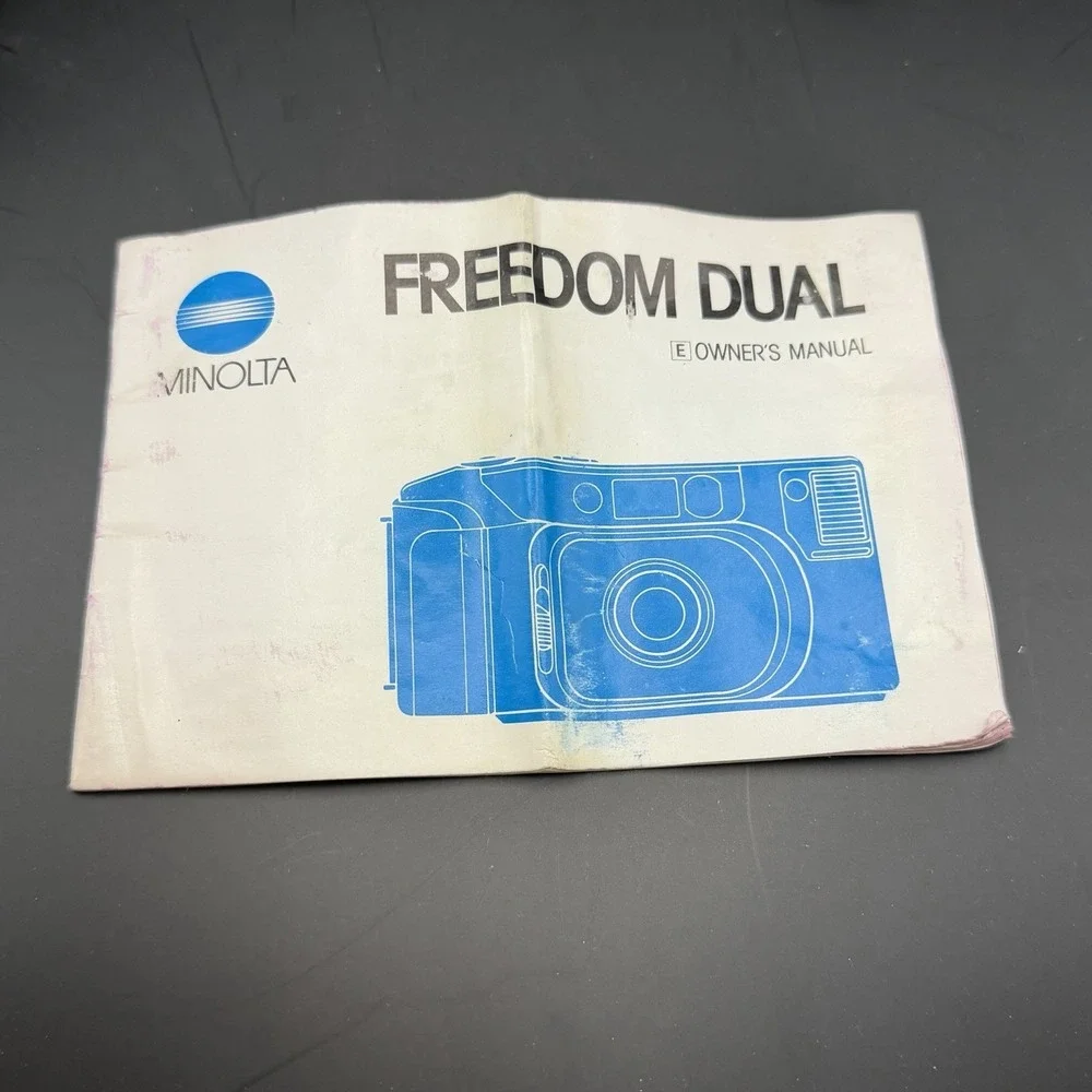 Minolta Freedom Dual AF 35mm Point & Shoot Film Camera with Owner's Manual